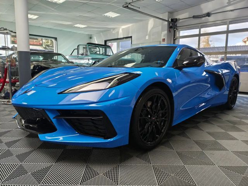 Corvette C8
