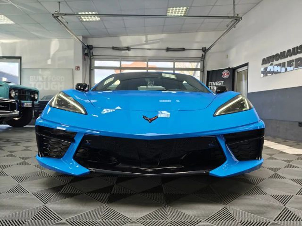 Corvette C8