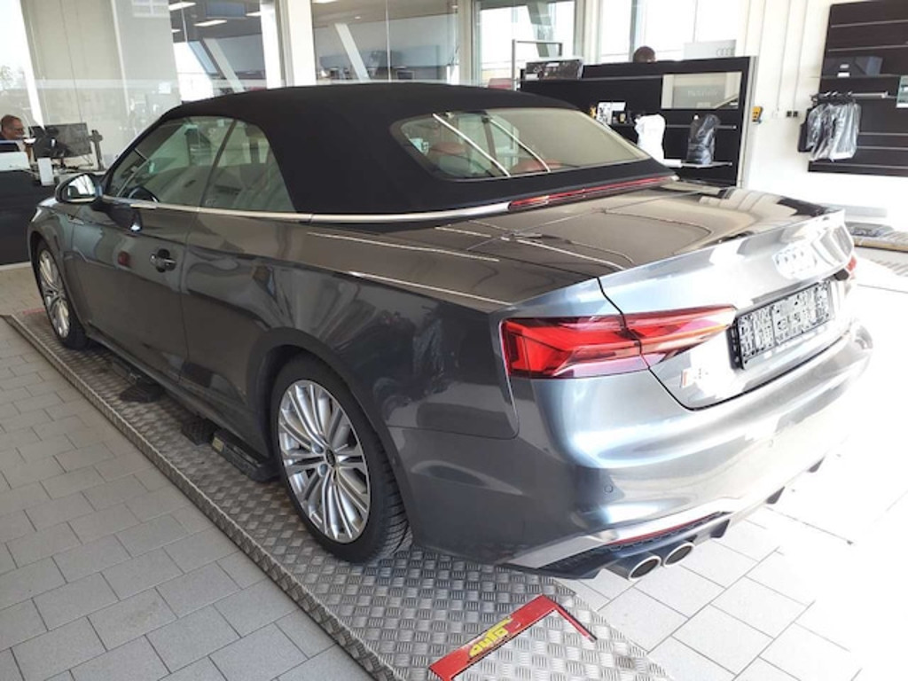 Audi S5