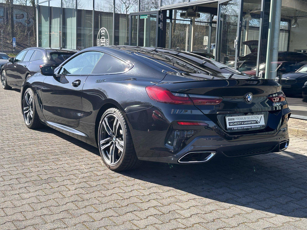 BMW M850