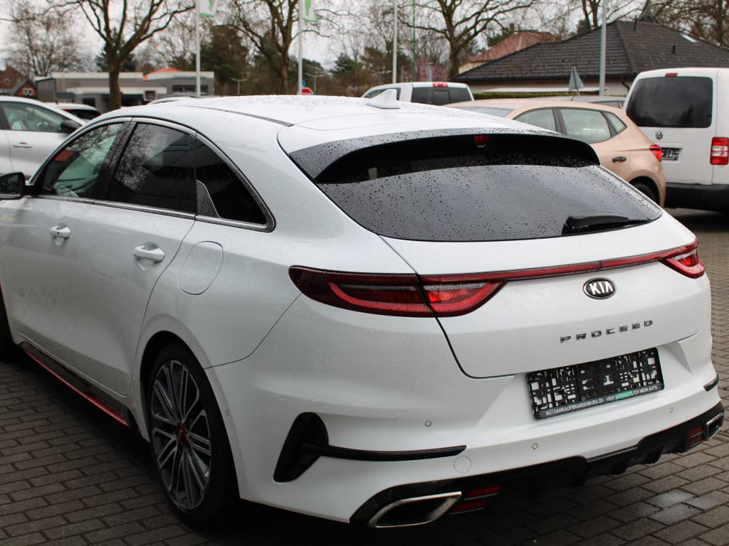 Kia ProCeed