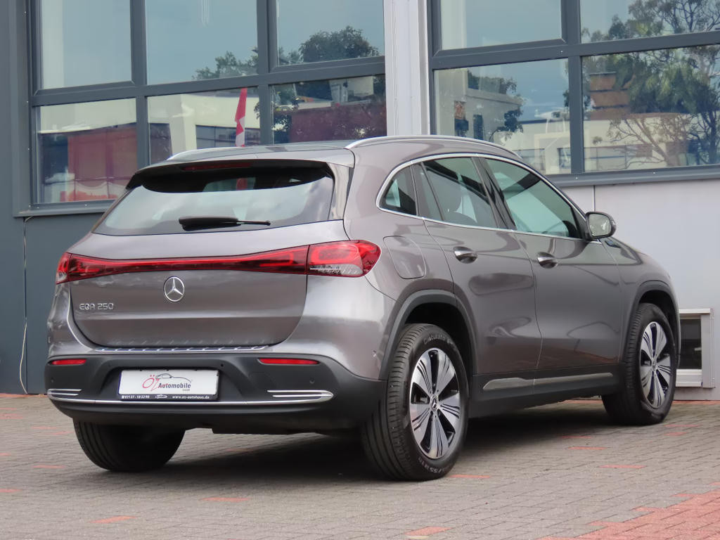 Mercedes-Benz EQA