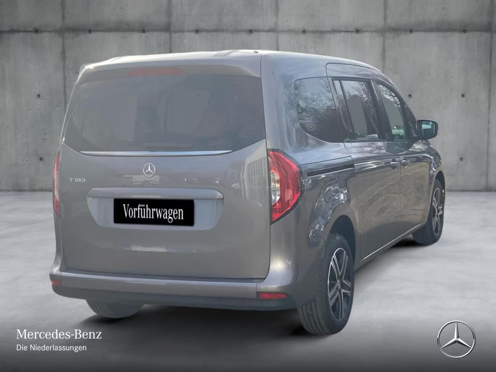 Mercedes-Benz T 180