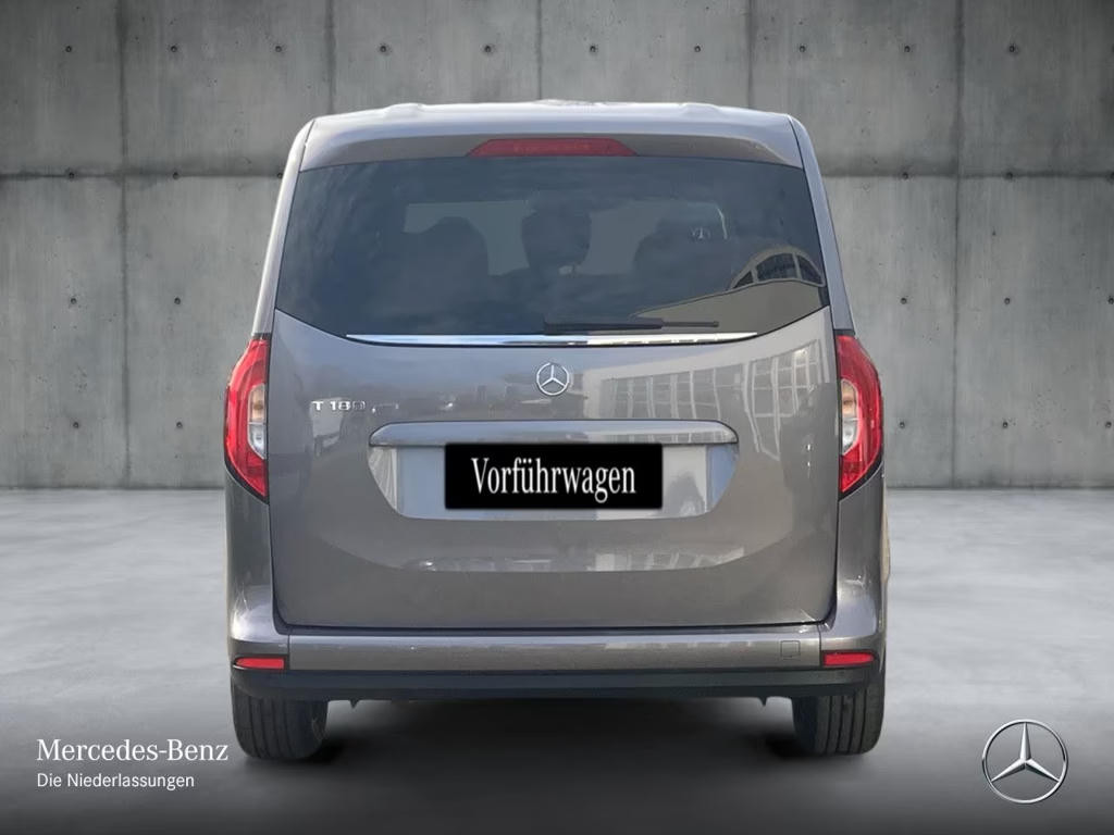 Mercedes-Benz T 180