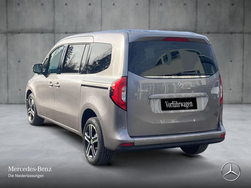 Mercedes-Benz T 180
