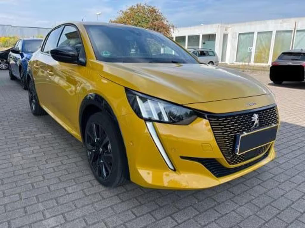 Peugeot e-208