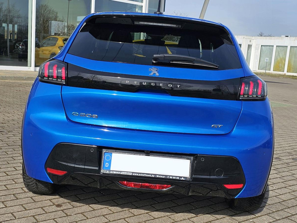 Peugeot e-208