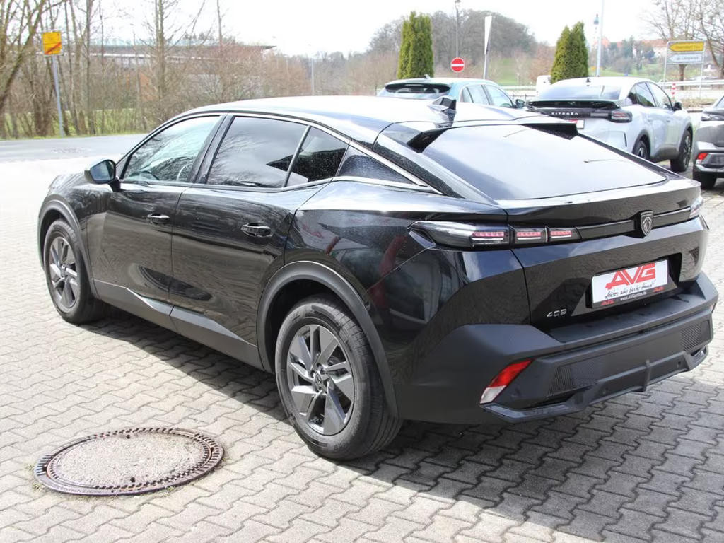 Peugeot 408