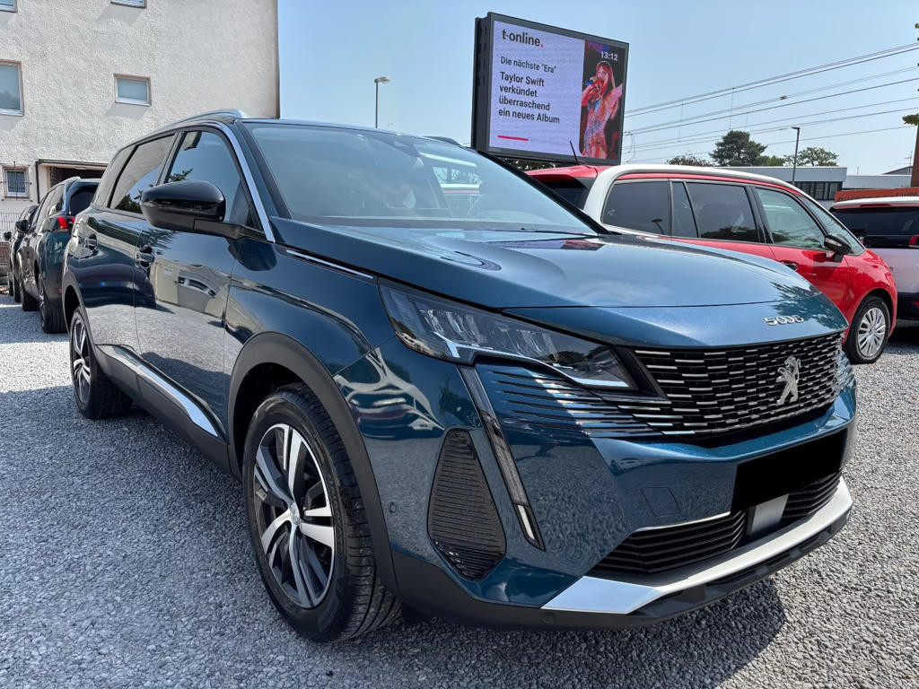 Peugeot 5008 2022 Benzine