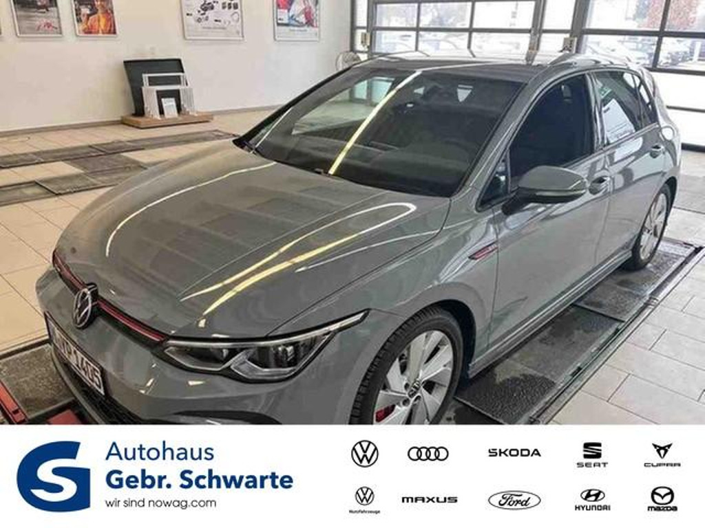 Volkswagen Golf 2024 Benzine