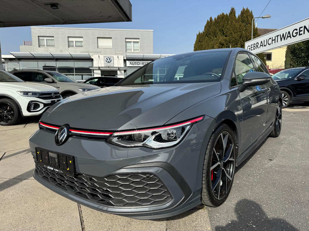 Volkswagen Golf 2024 Benzine