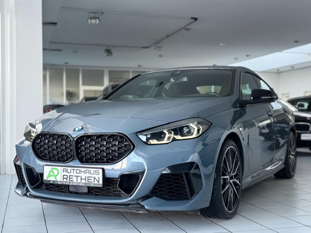 BMW M235