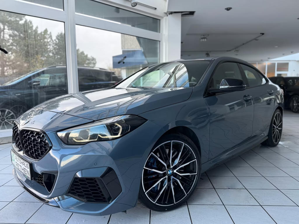 BMW M235