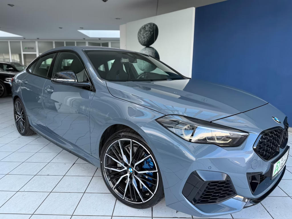BMW M235