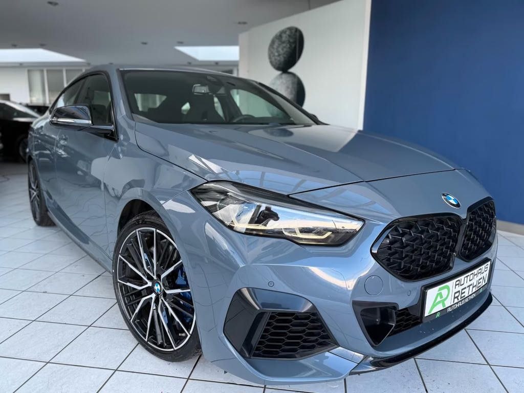 BMW M235