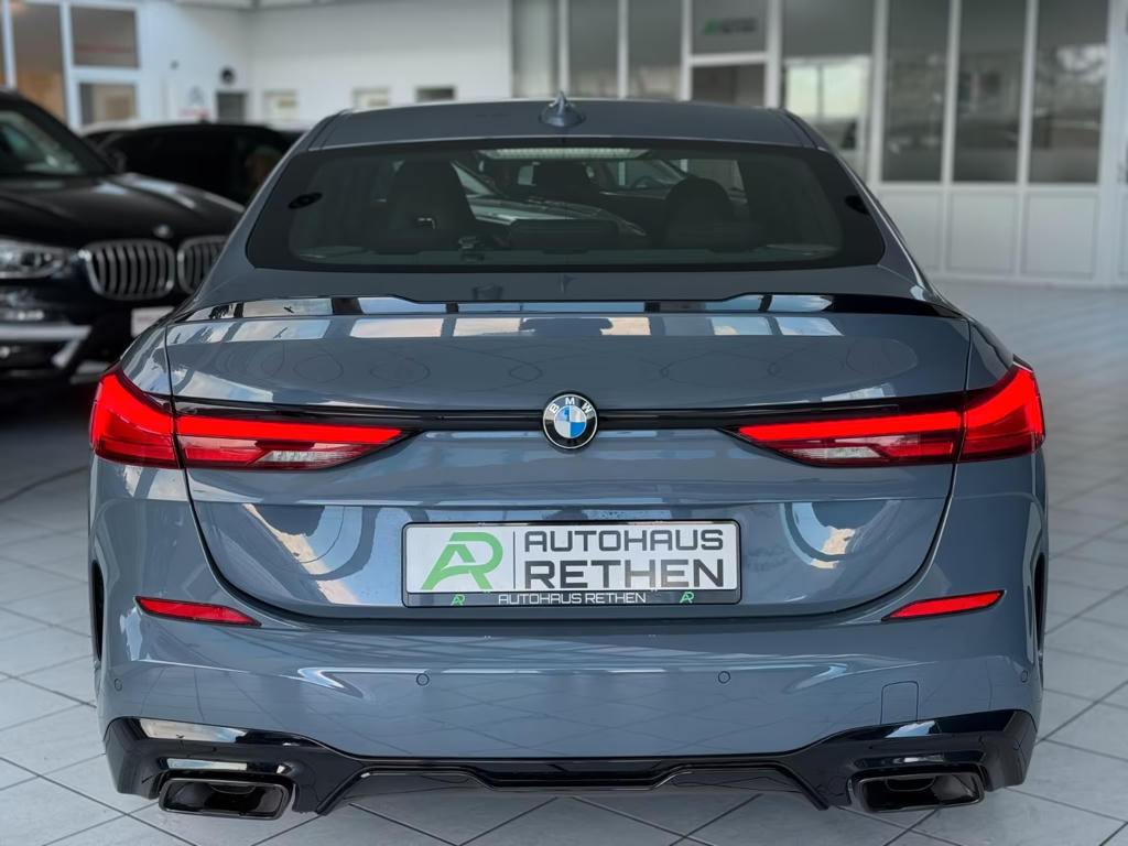 BMW M235