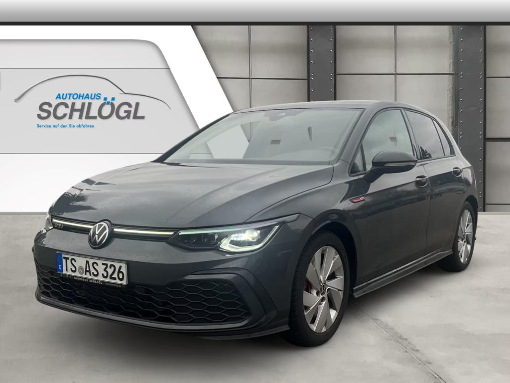 Volkswagen Golf 2023 Benzine