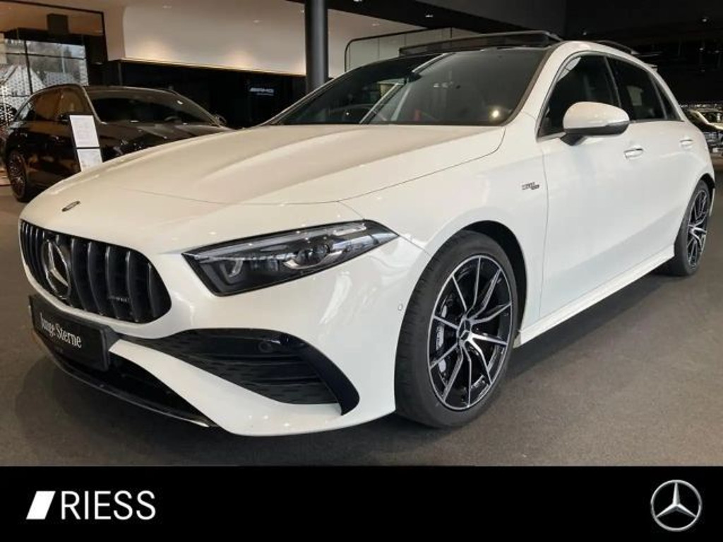 Mercedes-Benz A-Klasse 2024 Benzine