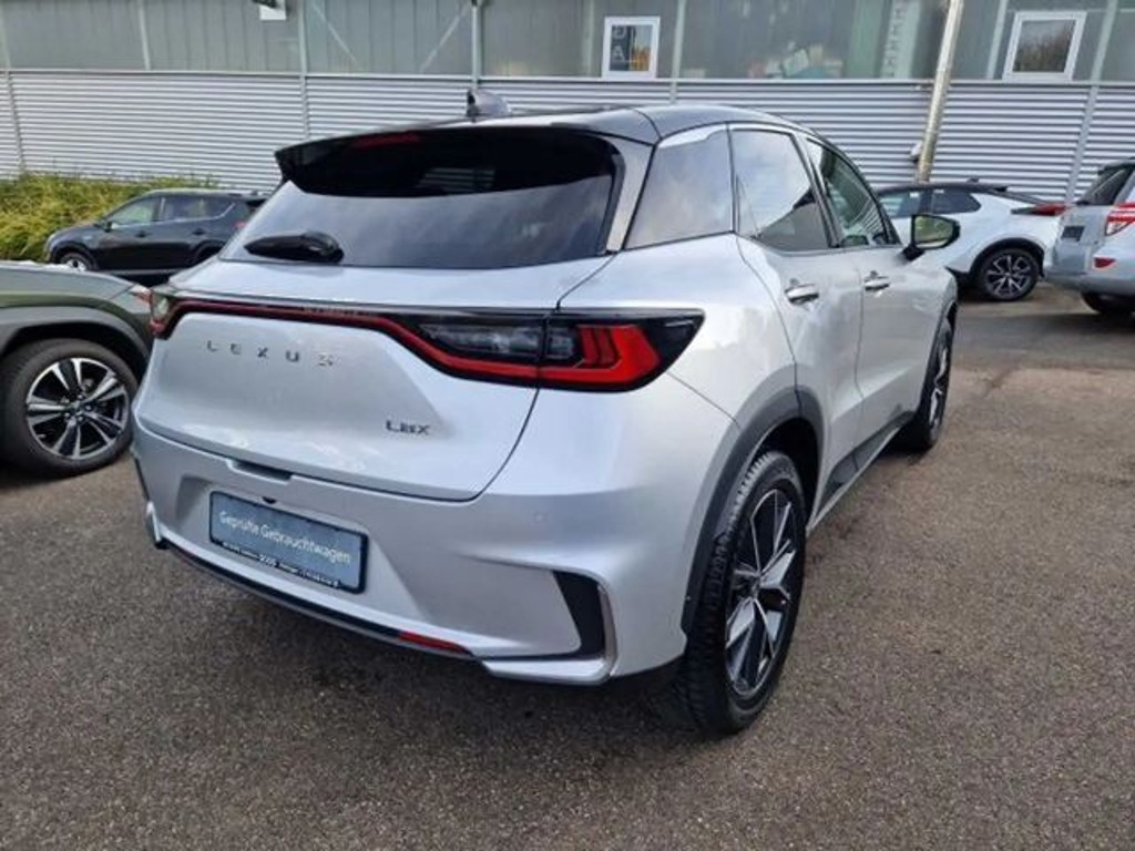 Lexus LBX