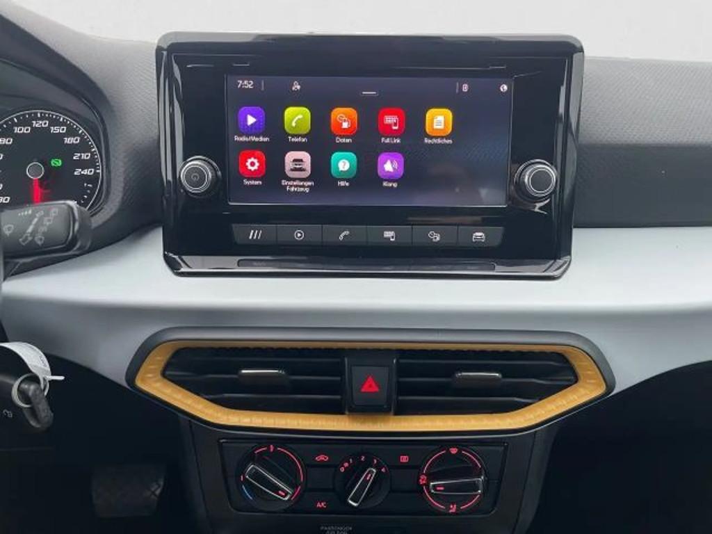 Seat Arona