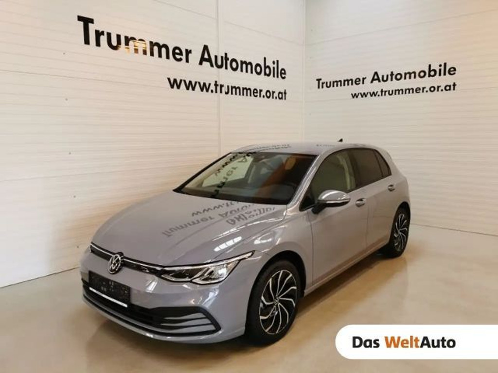 Volkswagen Golf 2024 Benzine