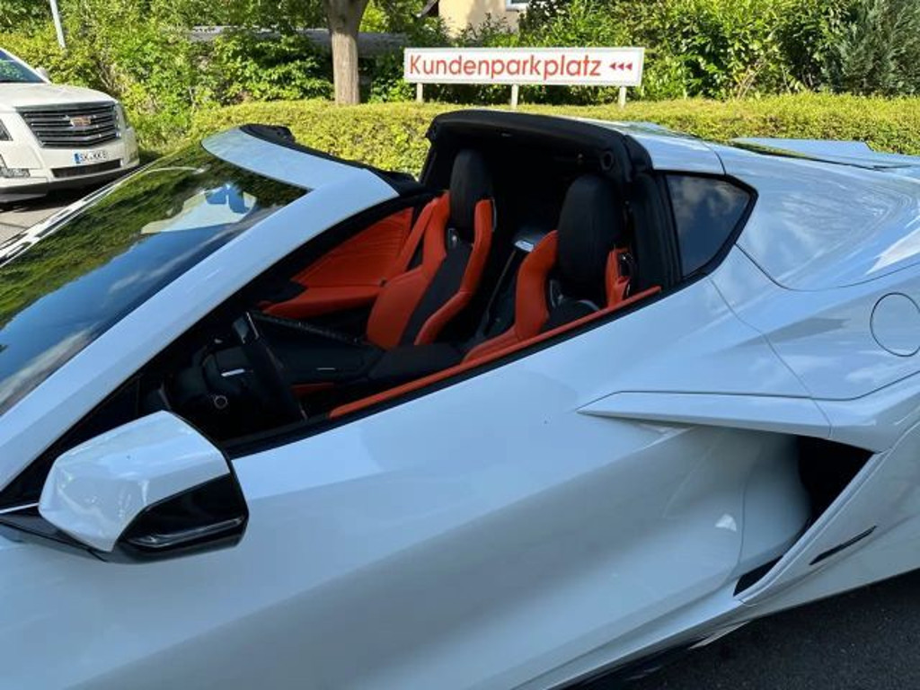 Corvette C8