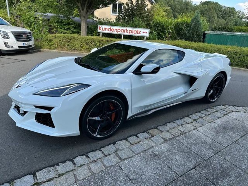 Corvette C8
