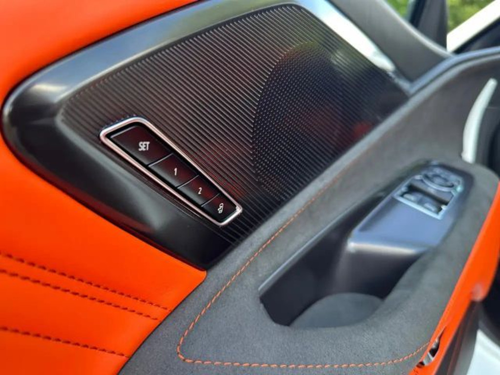 Corvette C8