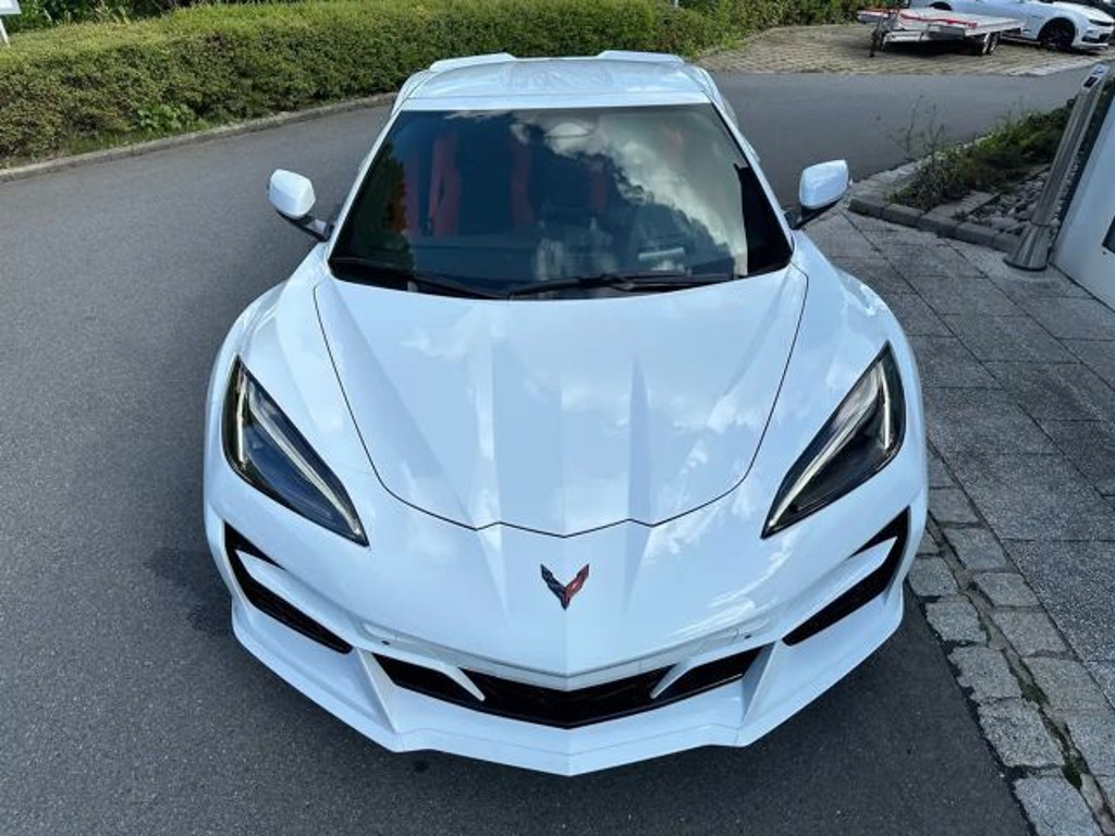 Corvette C8