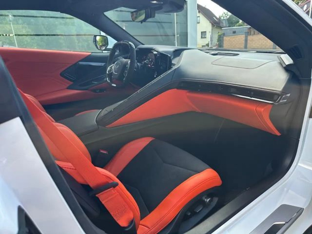 Corvette C8