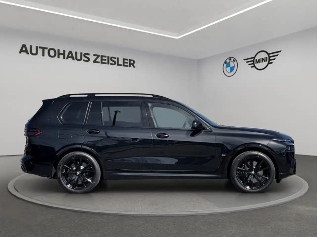 BMW X7 M