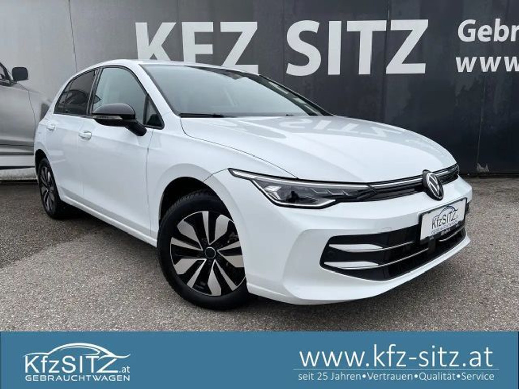 Volkswagen Golf 2025 Benzine
