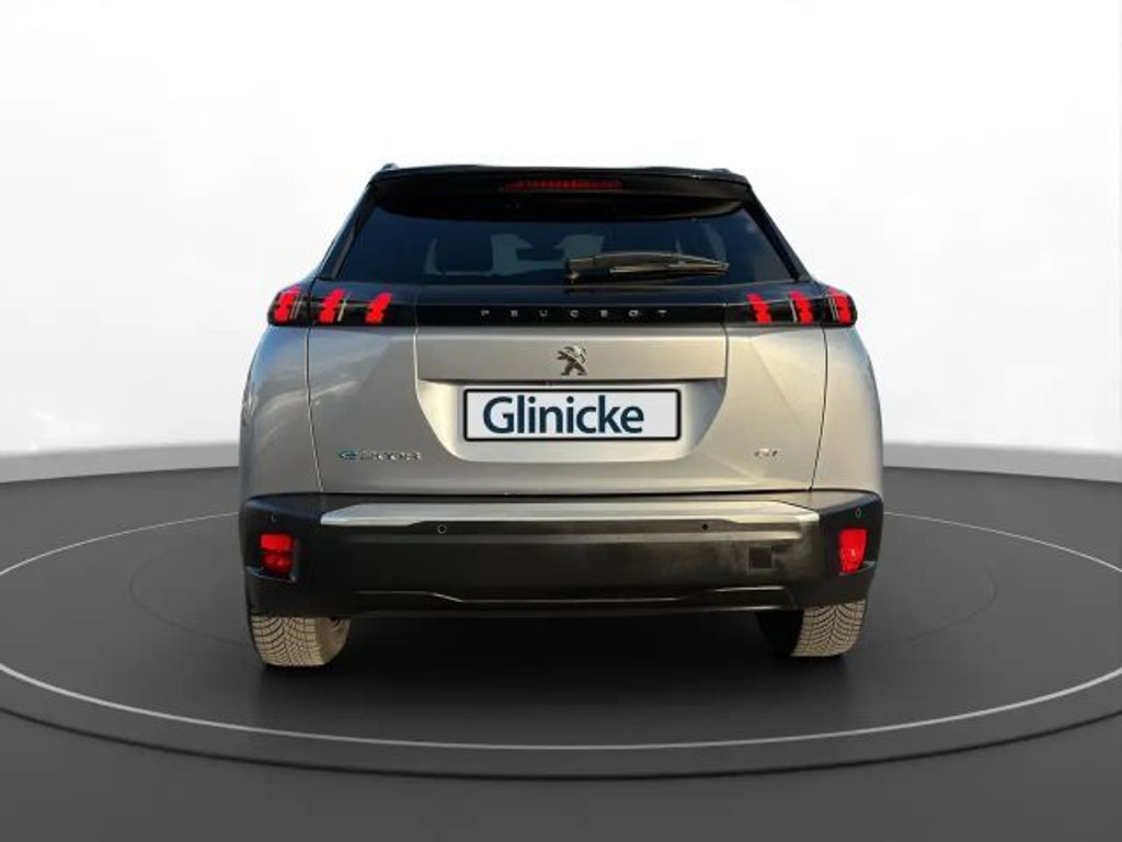 Peugeot e-2008