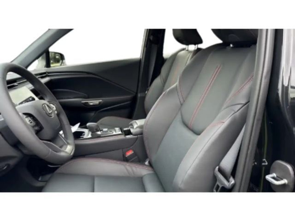 Lexus LBX