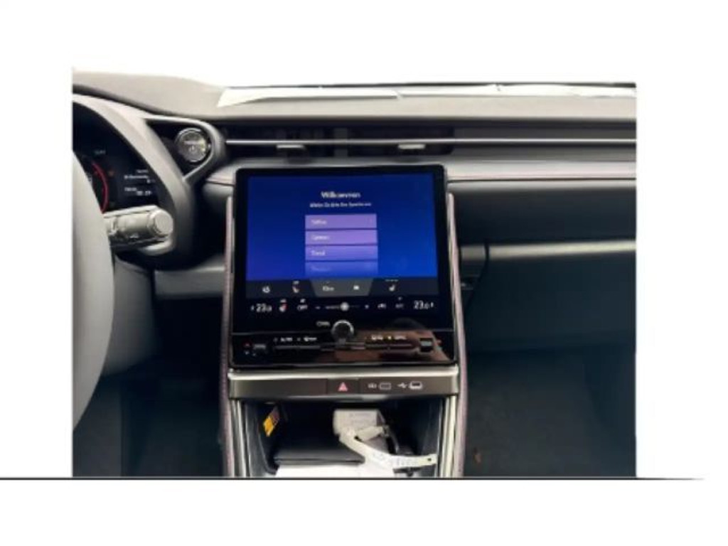 Lexus LBX