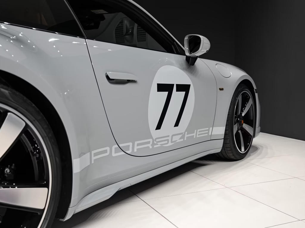 Porsche 911