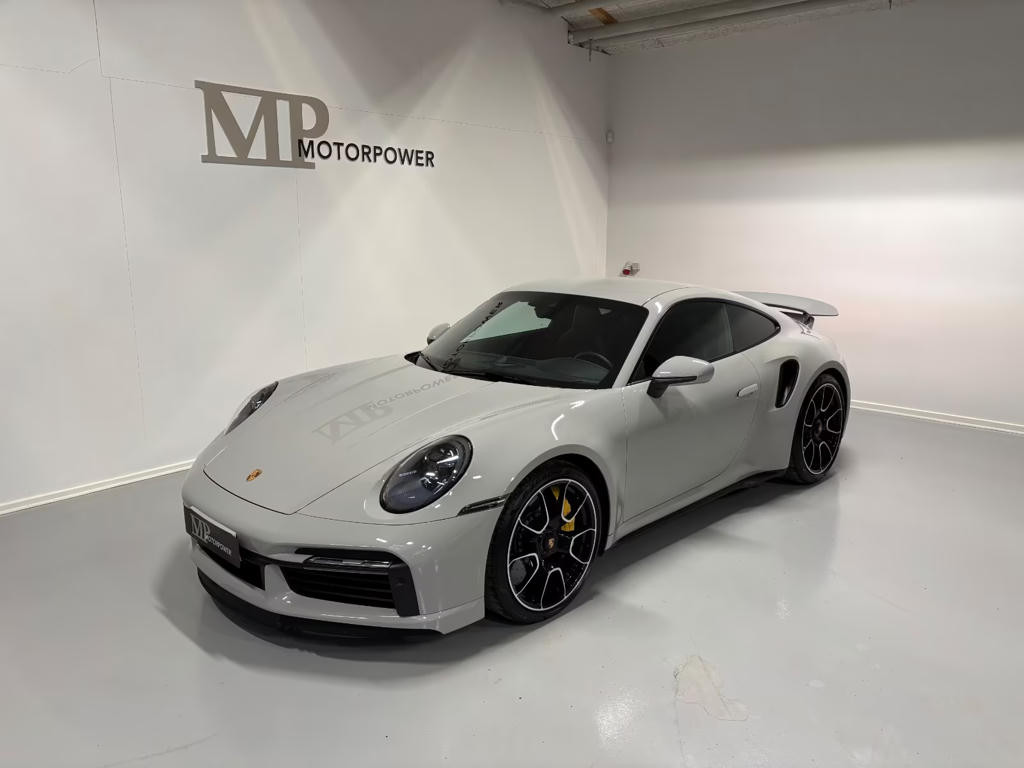 Porsche 911 2021 Benzine