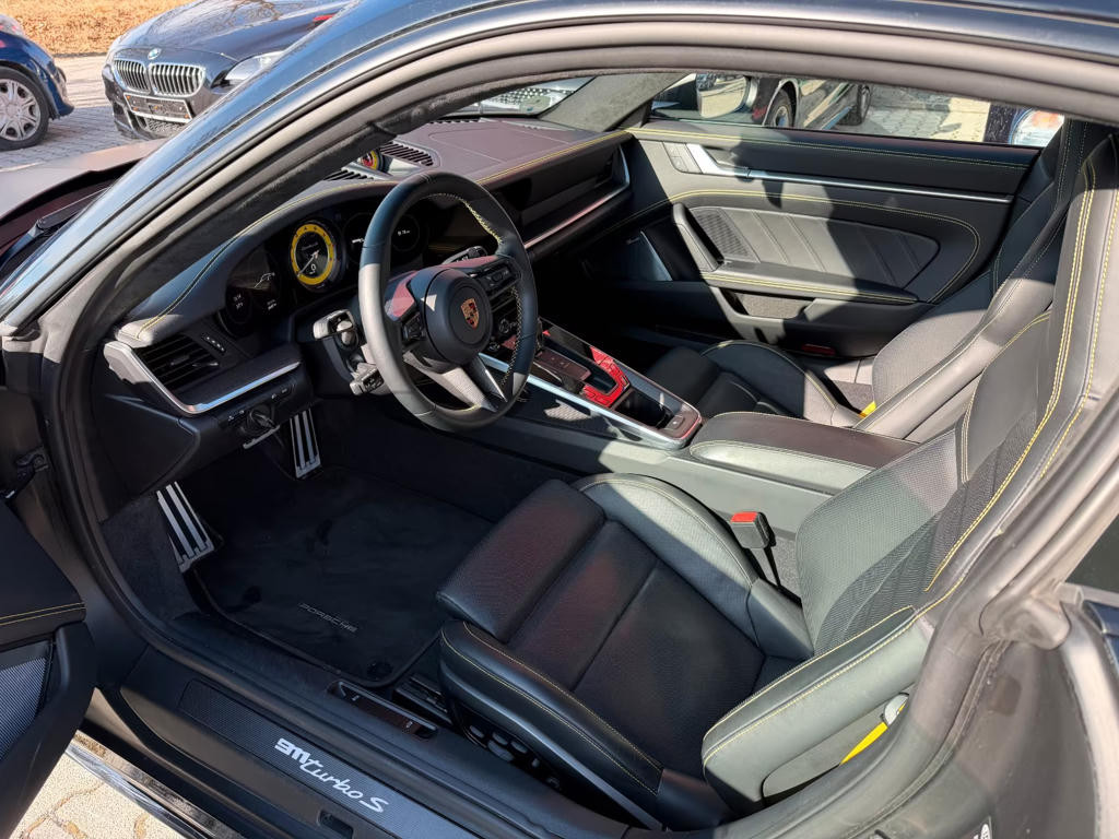 Porsche 911 2023 Benzine