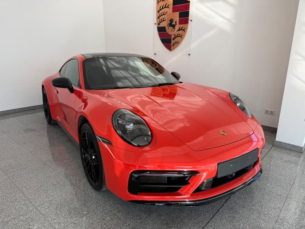 Porsche 911 2022 Benzine