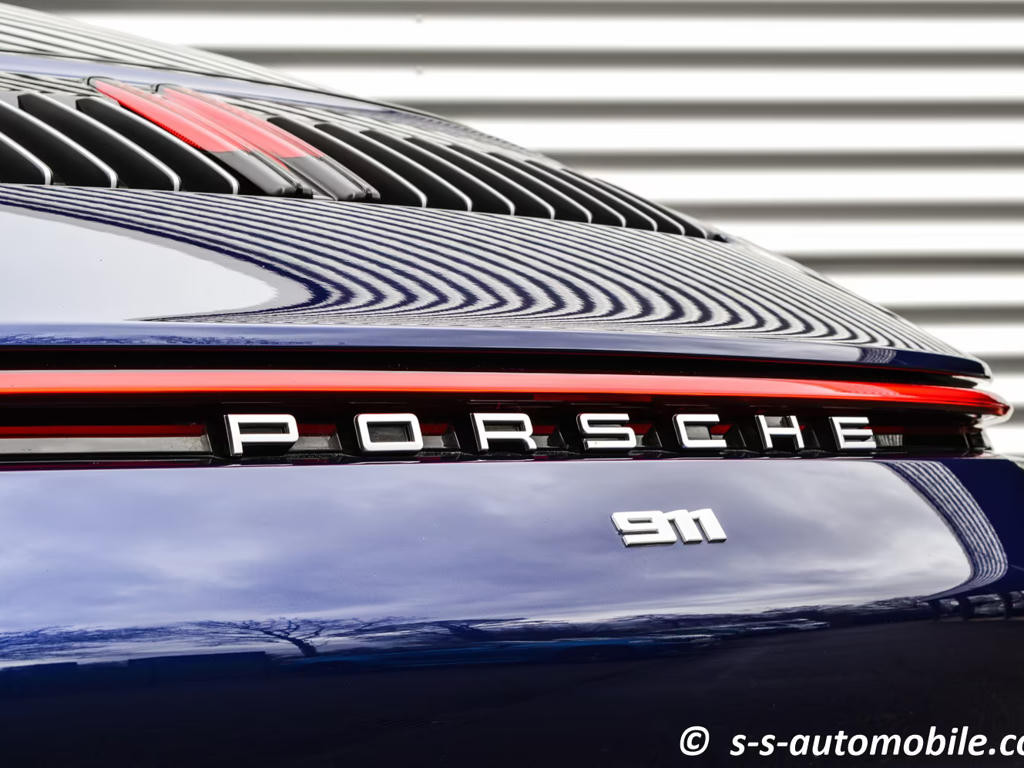 Porsche 911