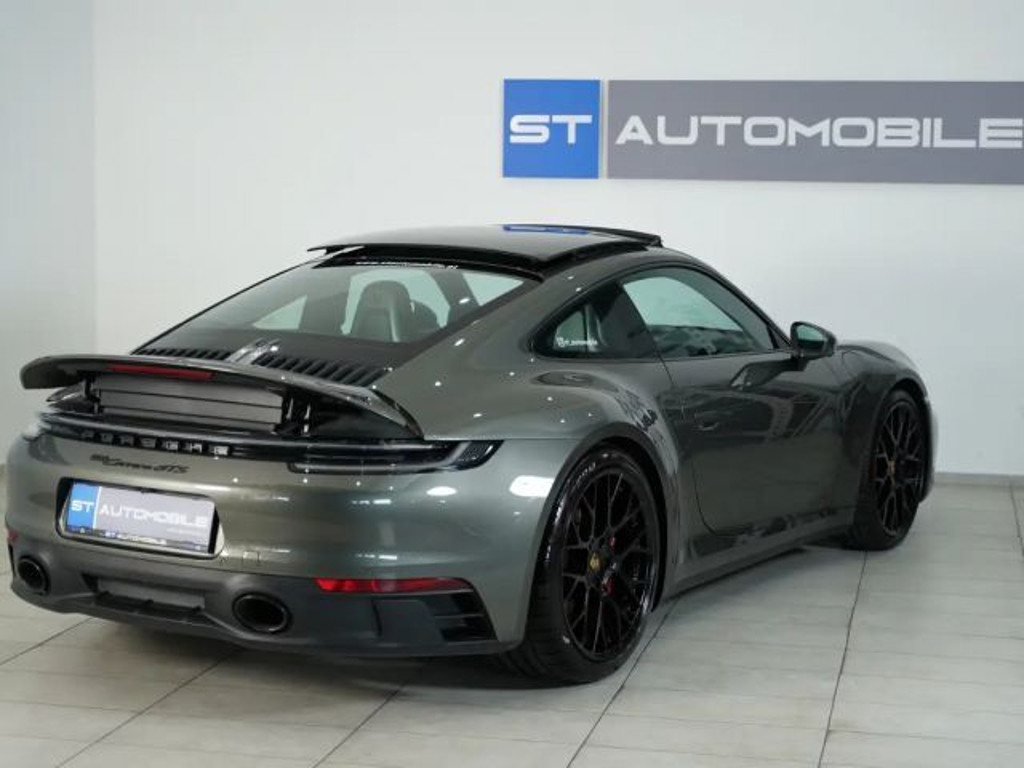 Porsche 911 2024 Benzine