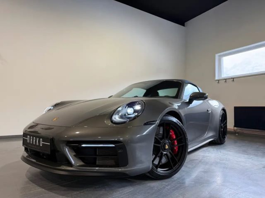 Porsche 911 2023 Benzine