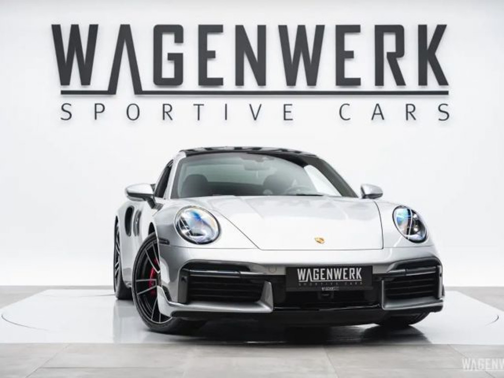 Porsche 911 2021 Benzine