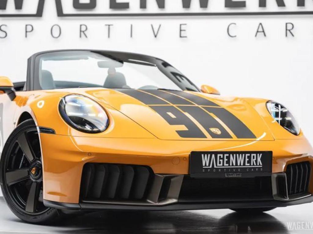 Porsche 911