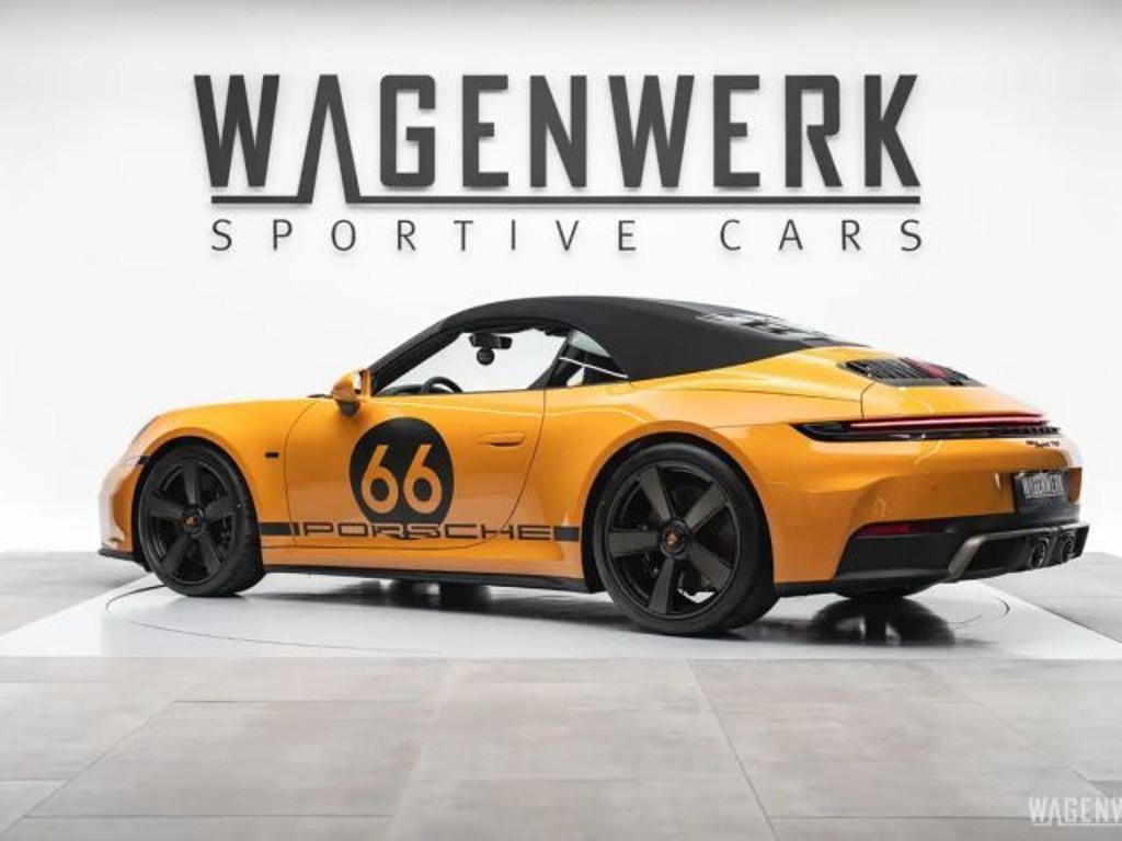 Porsche 911