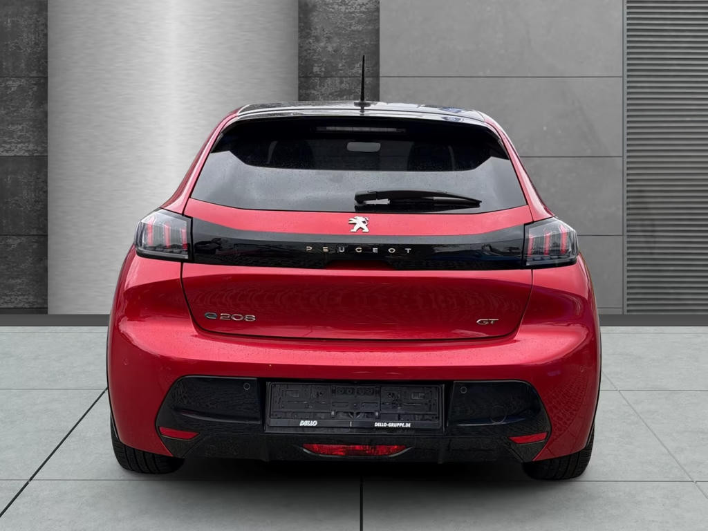 Peugeot e-208