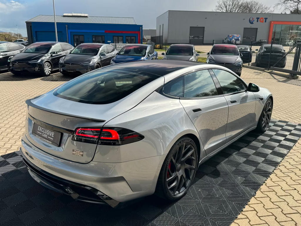 Tesla Model S