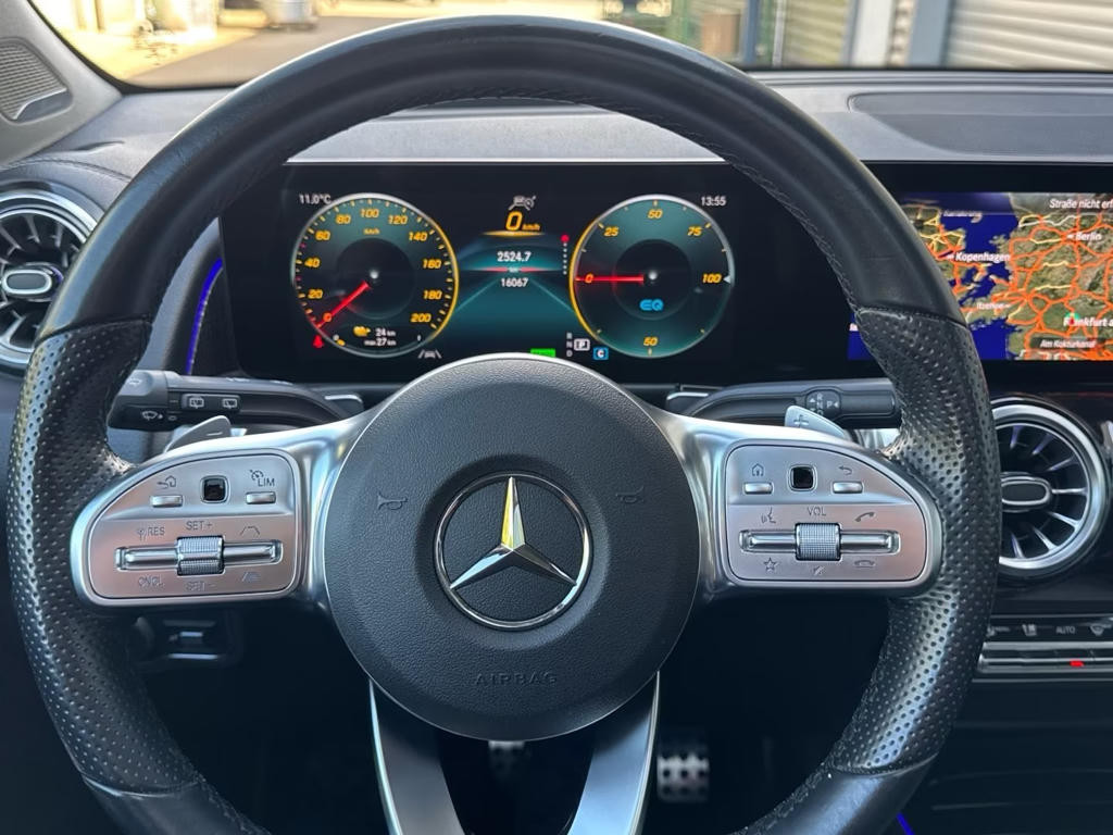 Mercedes-Benz EQB
