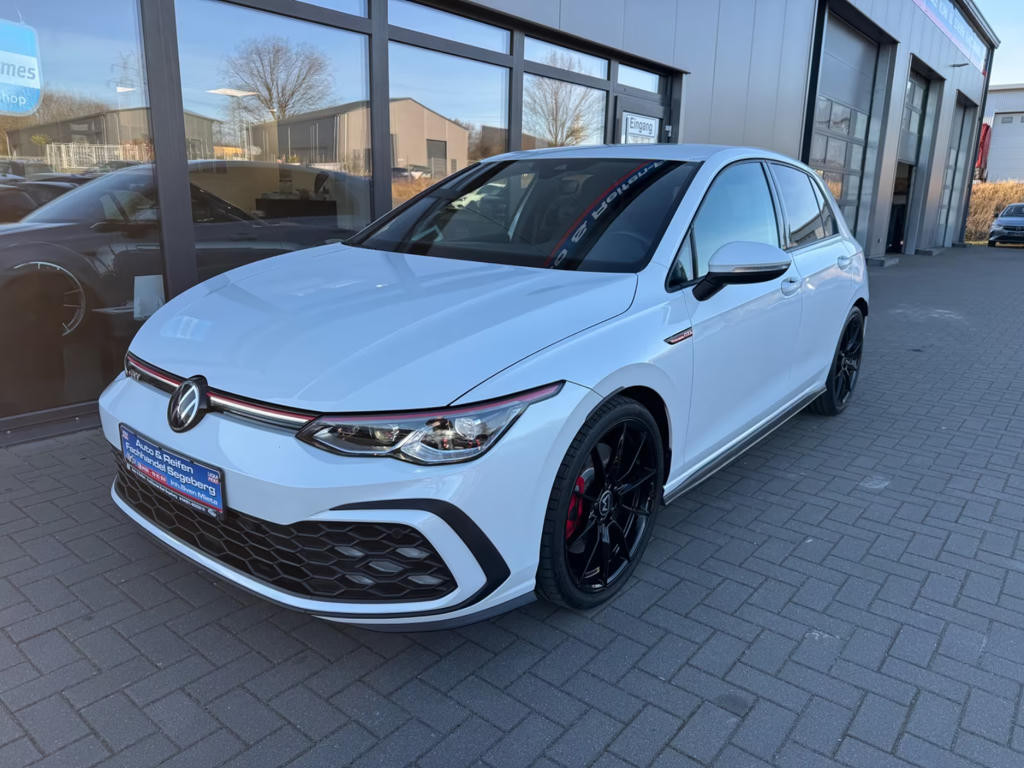 Volkswagen Golf 2022 Benzine