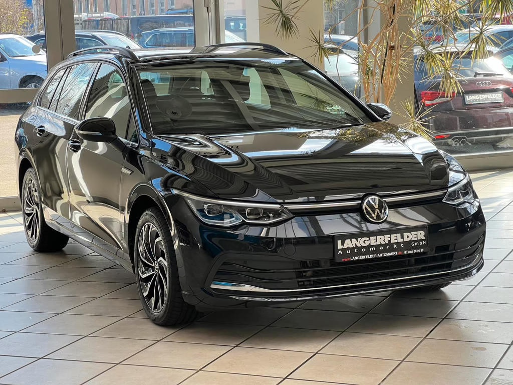 Volkswagen Golf 2022 Benzine